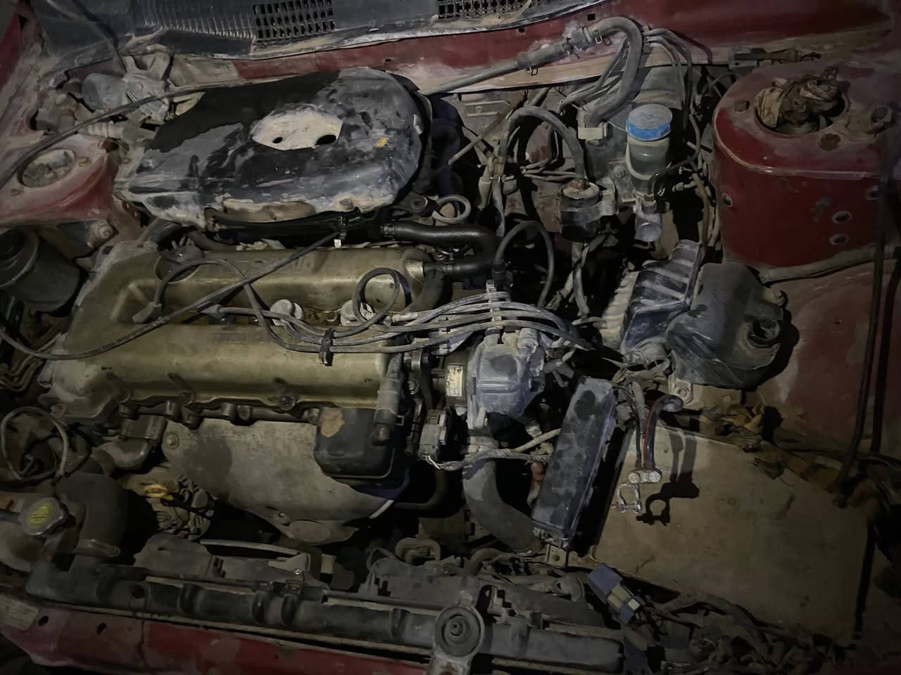 للبيع نيسان بريميره عل وضعيته مثل ماتشوف الصوره يعوزه فحمات سلف وفي تيس سنويه بيضه رقم اخضر غرامات ١٠٠ عليه عنوان موصل حي عدن خابرني أو واتساب*********** السعر٨ ورقات وبيه مجال
