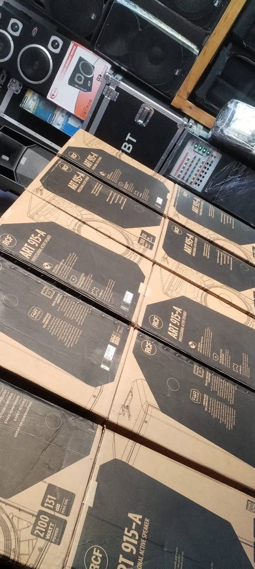 اللهم صلي على محمد وآل محمد 
#توفرلدى_معرض_الدر 
#ART_915_A
#ART_715_A
   📍  ⬇️⬇️عنوان المعرض ⬇️⬇️📍
📍العراق _ ذي قار _ سوق الشيوخ _ شارع القادسية مقابيل مدرسة الوهج الاهلية 📍 
#يوجدخدمة_توصيل_لجميع_المحافظات
للطلب والاستفسار مراسلة الحساب او الاتصال على الارقام التالية 
***********
***********
#الدر_للصوتيات
