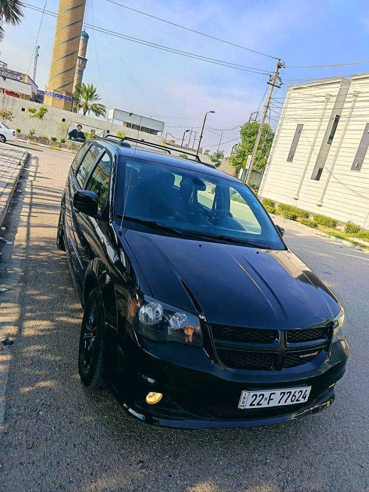 السلام عليكم 
دوج كرفان موديل 2020 سيارة جديدة خير من الله مكينة كير ميكانيك كفاله بدون ايرباك السيارة داخلة بدون حادث صار بالعراق بيها حادث تخريب بيها تبديل 3 قطع نفس اللون بابين وجاملغ وصبغ جاملغات خلفية وباب سايق  والسلايت صفحة السايق حادث خارجي بدون اي دراخب كله تشخيط ماشية 44 الف برمجة مصطفى ايگل الظهر حماوة جوه النص خير من الله مواصفات عادية بيبان ميكانيك شاشه تحكمات تبريد 3 قطع تشغيل عن بعد كامره خلفية سيارة مال بيت بانزين محسن مشامه بانزين عادي دهن اصلي السياره داخليتها وميكانيكيتها كلها عالشركة جديدة وتعمير احلى من الشركة الصبغ سيارة مال جناي او تفيد اصحاب الخطوط رقمها اربيل تحويل وكالة مظمون السعر 175 ورقة مجال جداً بسيط مكان السيارة بغداد حي الاعلام
*********** بغداد, العراق
