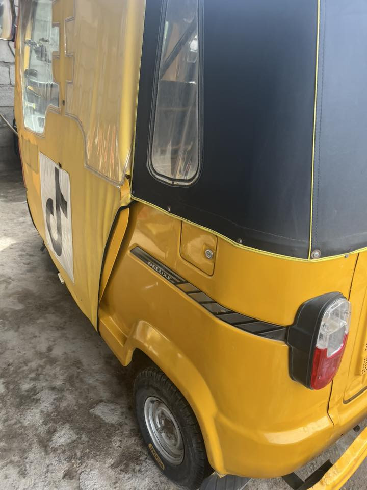 السلام عليكم تكتك البيع موديل 19داخلةب20 أوراق تكتك حلوة وكعدة وصبوغةعام الجملية ولسعر4750ويهةمجال وبك خير ودلل ***********
