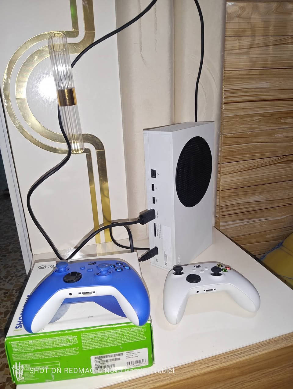 اكس بوكس سيريس اس مستخدم شهرين فقط معه دبل جوستك اصليات  مخلص كيم بأس نضافه 100سعر400 وبي مجال 

رقم الهاتف*********** 📞
