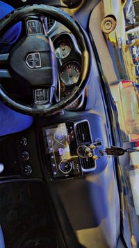 دوج افنجر 3600.     موديل2013 سيارة صبغ عام جماليه تايرات وباتري جدد ت...