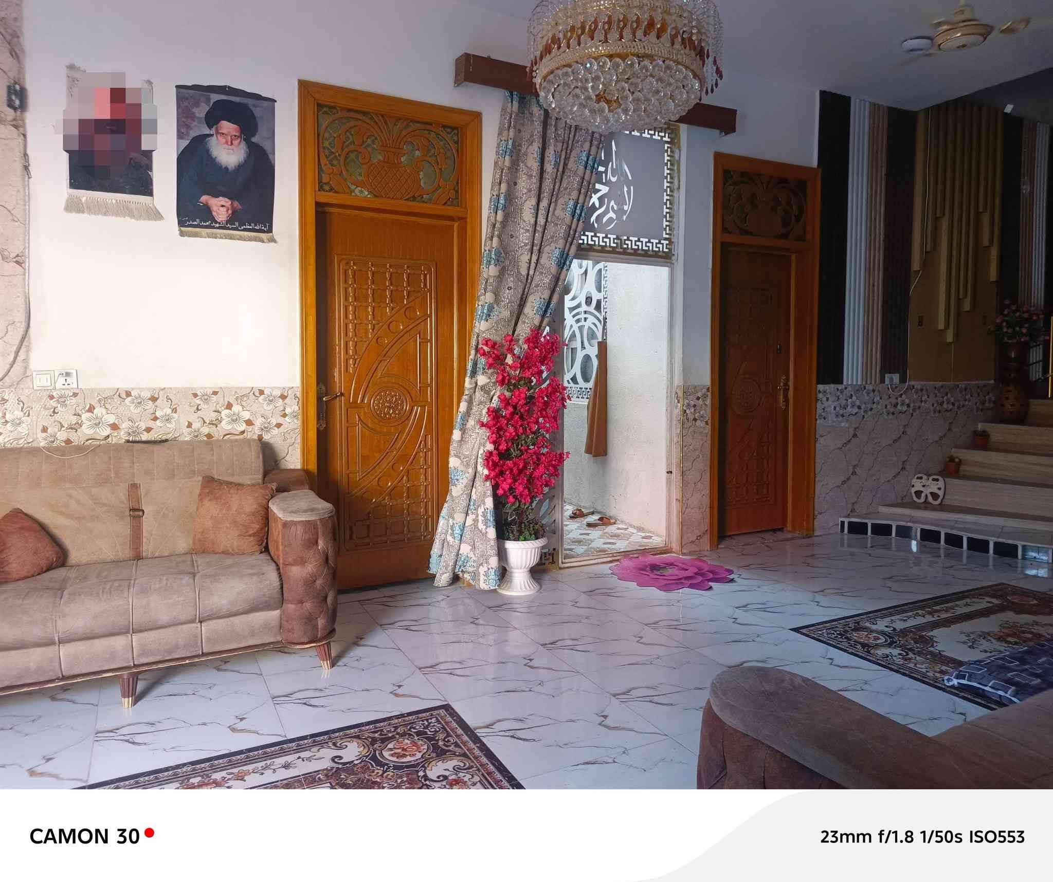 سلام عليكم
بيت للبيع طابو زراعي سند25  طابقين مساحه 200 14×14 
خمس غرف نوم صالتين اربع حمامات كراج سيارت يبعد عن شارع مشايه الامام الحسين150متر يصلح بيت ويصلح حسينيه موقع البيت سيد سماعيل 
للتواصل ***********
***********
