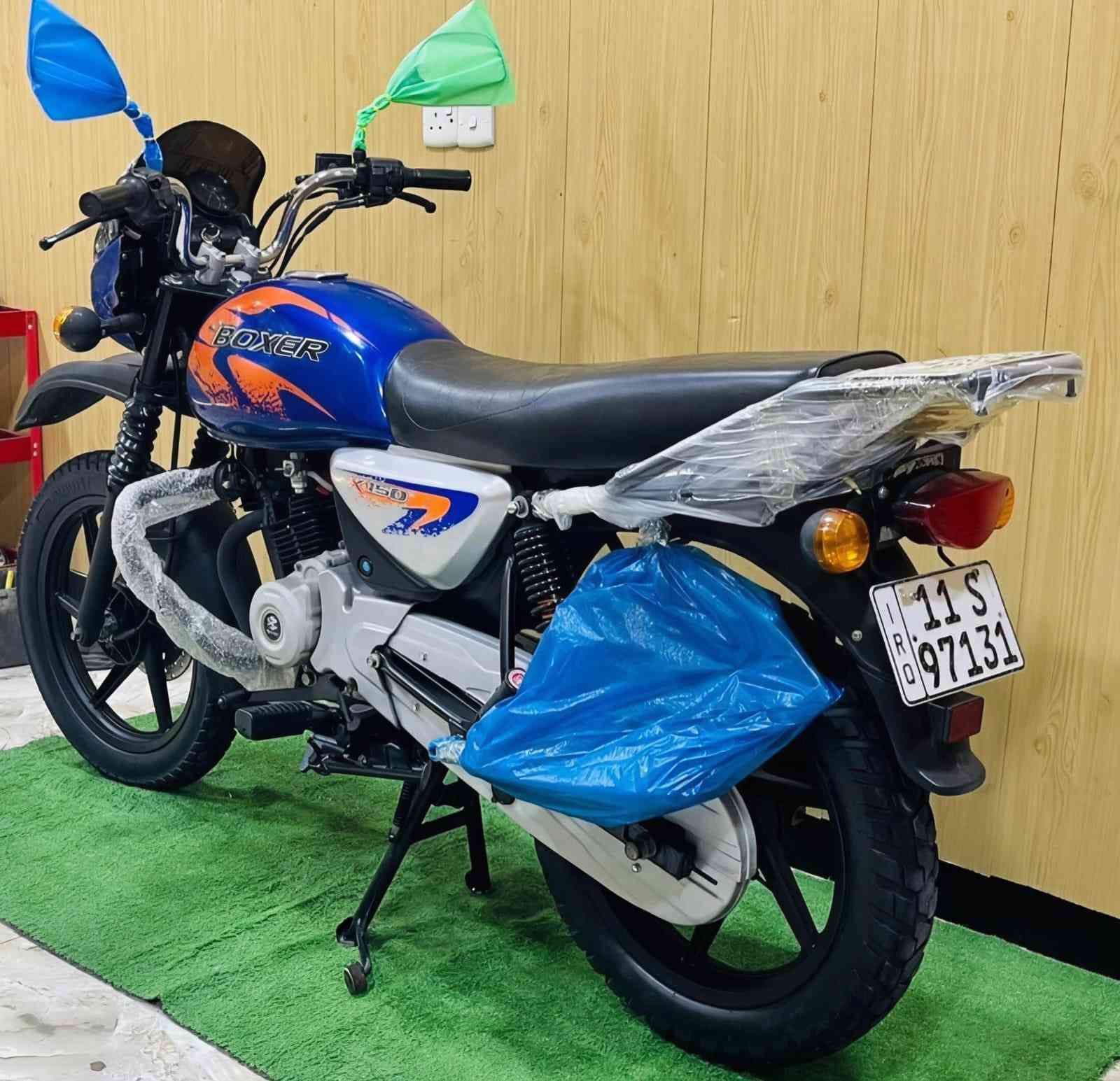 يا الله السلام عليكم ورحمة الله وبركاته
1-بوكسر موديل2023طالعه بال2024

2-المكينه مكفوله وحلوه وبلاديه 

3-مرقمه رقم بغداد نكليزي تحويل ثاني يوم

4-كهربائيات شغاله بدون أي نقص

5بيع نقد وقسط على ماستر كارد الرافدين 

6-عنواني ديالي بعقوبه بهرز معرض الأصدقاء 

7-غير متواجد خاص 

8-اتصال او وتساب ***********
