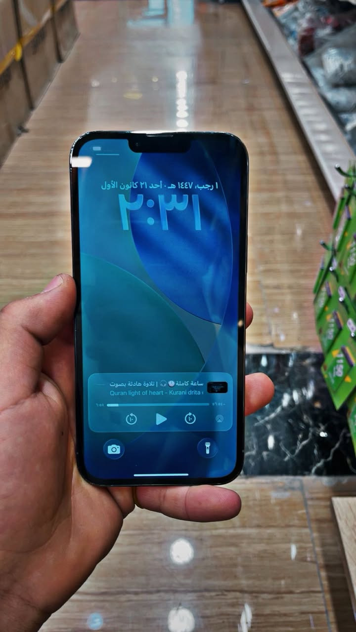 السلام عليكم جهاز ايفون 13برو ماكس للبيع
نضافته90%
بطاريه 92جديد بعده 
للستفسار. 
***********واتساب ***********هاتف 
بئدارة ابو علي
