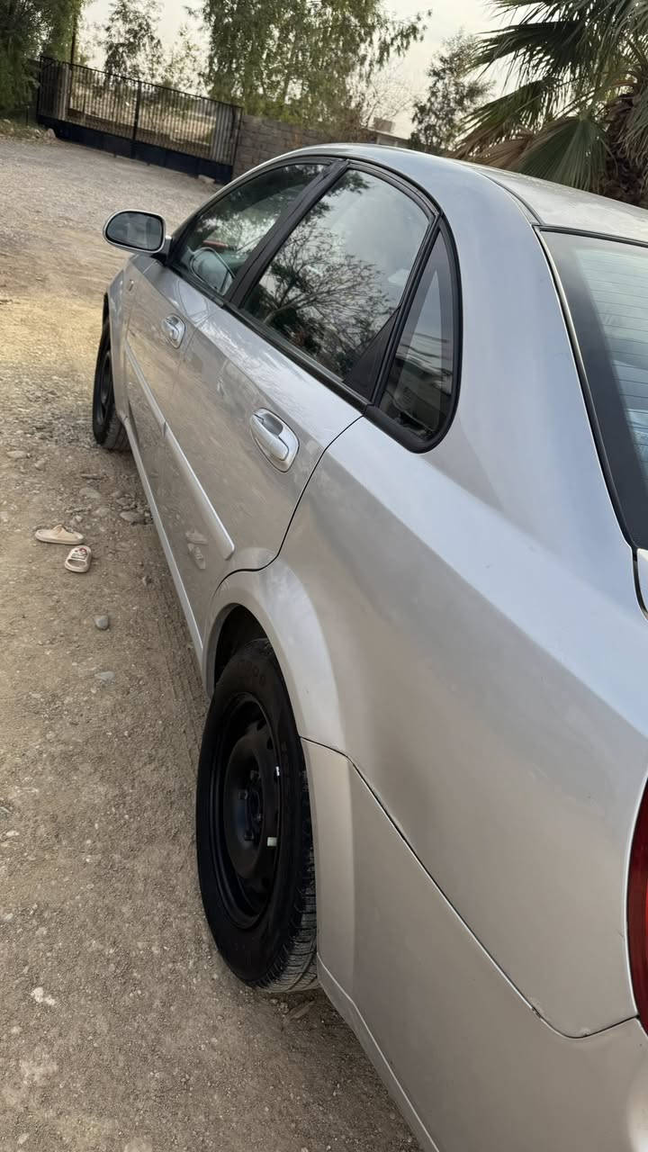 السلام عليكم
اوبتره 2009 بدون صبغ سنويه الى2030 وباسمي تخم تايرات جديد وحداديه جديده محرك رخاوه بيها كير عادي كابون باسمي السعر 72 مكان السياره موصل الشلالات

رقم تلفون ***********
