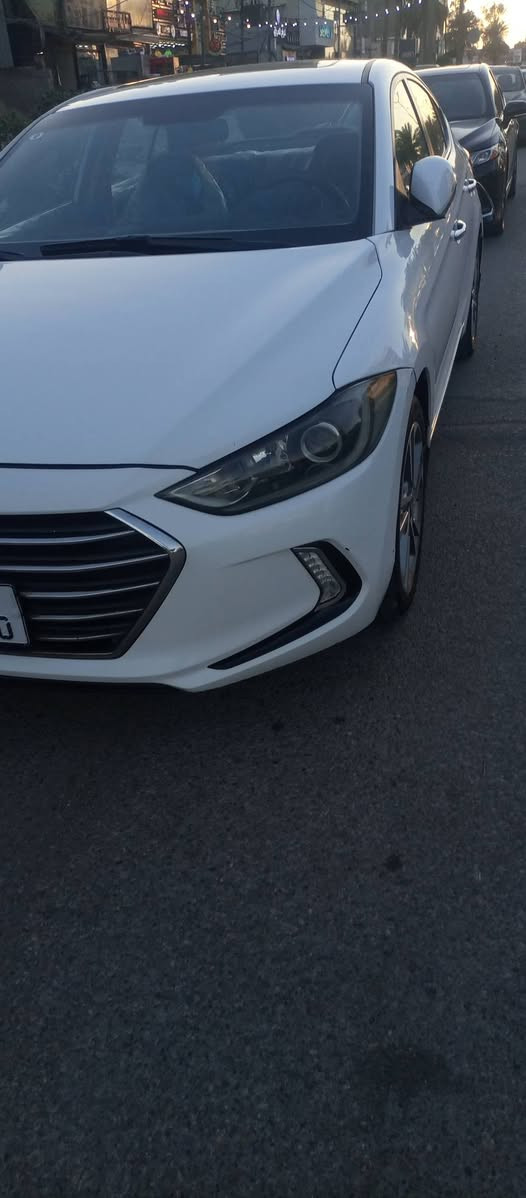 سلام عليكم للبيع النترا خليجي موديل 18
رقم بغداد نكليزي 

سيارة جديدة  بمعنئ الكلمه

فول مواصفات عدا البصمة 

ماشيه 151

محرك 2000 دوش

فتحة سقف 

يدات نيكل 

مري شفط

ويل كب عدد 5 حجم 17

سويج عدد 1

تبريد قطعتين 

ثلاث أنظمة قيادة 

لدات نهاري ليلي

كامرة خلفي

شاشة كبيرة اندرويد 
السيارة(بيها صبغ3قطع)

السعر ١٣٠وبيها مجال مكان السيارة, شارع فلسطين
***********
