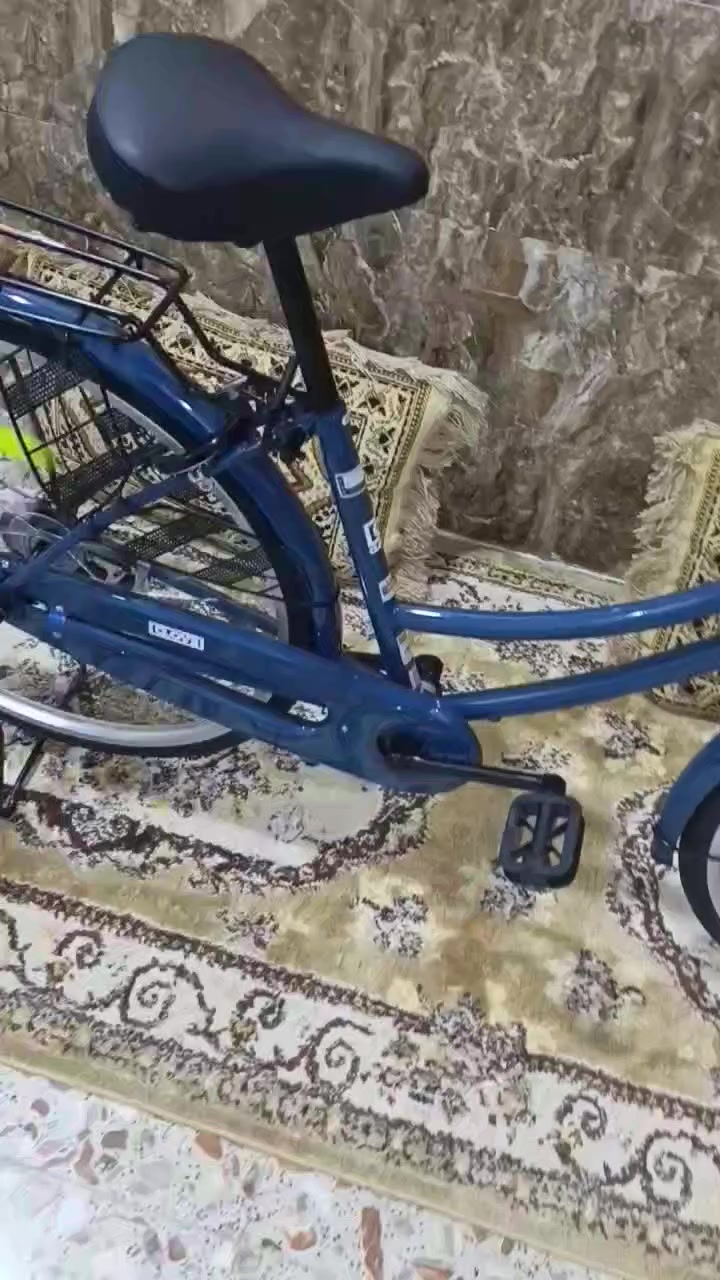 سلام عليكم اخوان هذه الباسكل للبيع موصفات فول حجم 26ختم من الشركه ضمان 10ايام موديل 2020كفاله عامه قبل شهر اشتريته ومضرر ابيعه شخطه مابي حربي ويا الجاملغ مالته ويا جمبزه كما موضح بصوره ويا جرس بلادي السعر 150وبي مجال لطيبين الي يريد يشتري هذه ارقم***********الي ماعنده رقم يراسلني خاص وسلام عليكم ورحمة الله وبركاته 👋
