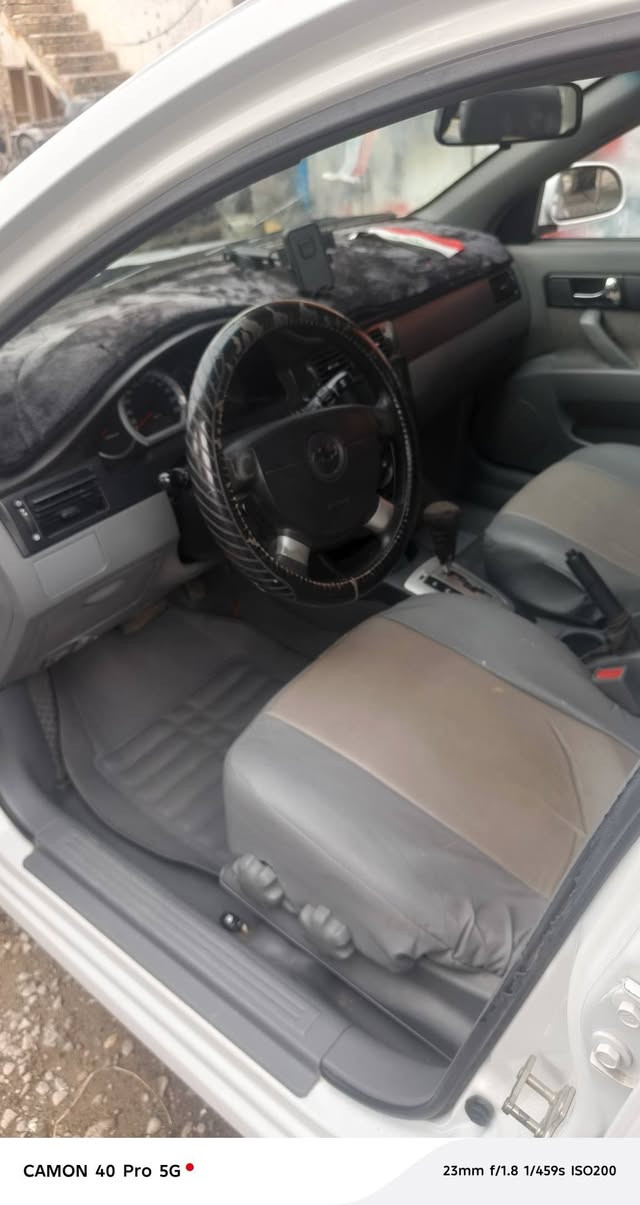 اوبتر مكفوله 2011 سعر 95ورقه ديالى بلدروز تواصل على الرقم ***********
