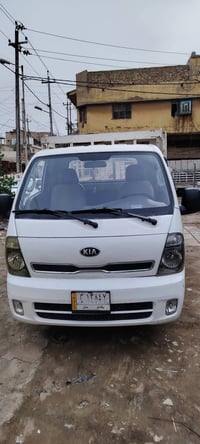 كيا نثيـة  موديل 2015 مكينة 2700 رقم بغداد الماني تحويل ثاني يوم مكفول...