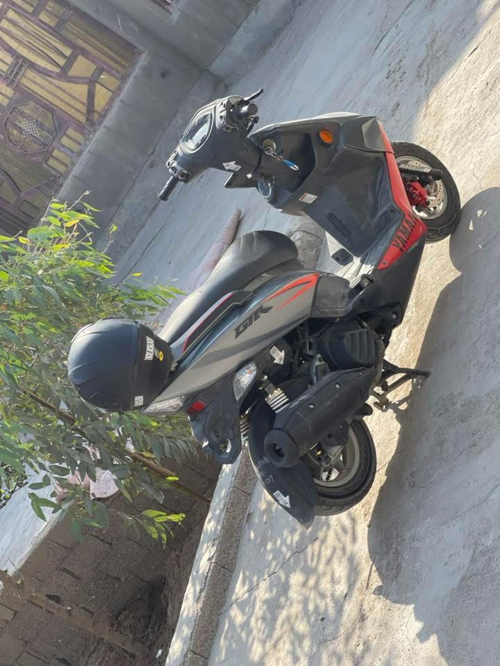 سلام عليكم دراجه جيتي ار للبيع دراجه رمبه بيها منضومه كامرات دراجه ماشيه 28 الف جديده الدراجه ناقصها كفر كدام وكعت عليه بلوكه ونكسر وضجت منها وريد ابيعها الشراي يراسلني ويدلل مكاني بصره ابو الخصيب ول دراجه دهن كله موتول احطلها بانزين محسن ***********
