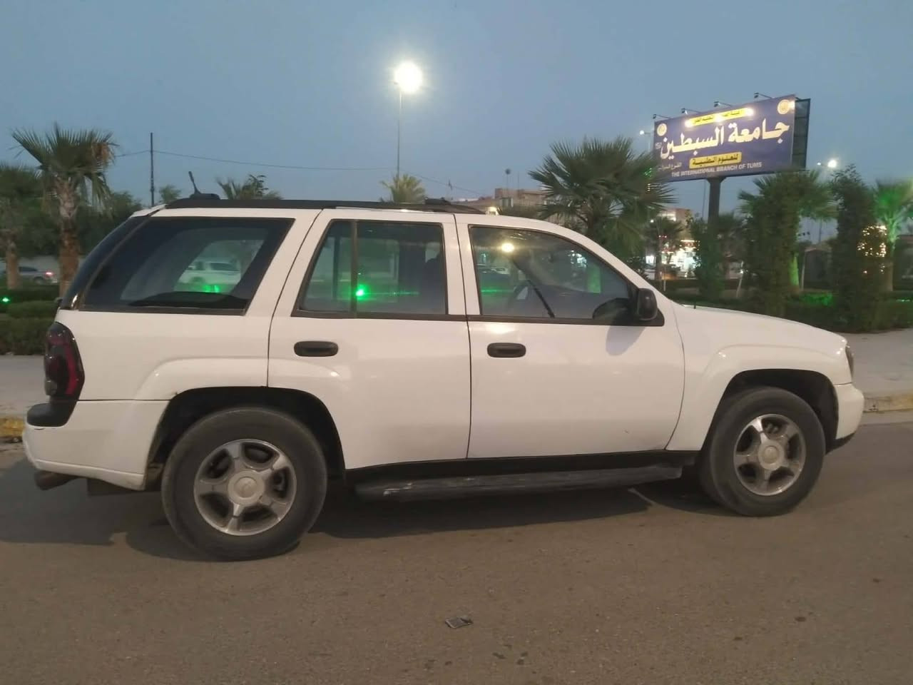 للبيع أومراوس
تريل بلايزر٢٠٠٧ ال اس 
٦سلندر قبق أسود رقم
بغداد انكليزي بأسمي
مكان كربلاء 
وارد امريكي سعر٨٩ورقه
مراوس بصالون او كيا عبريه 
***********واتس
