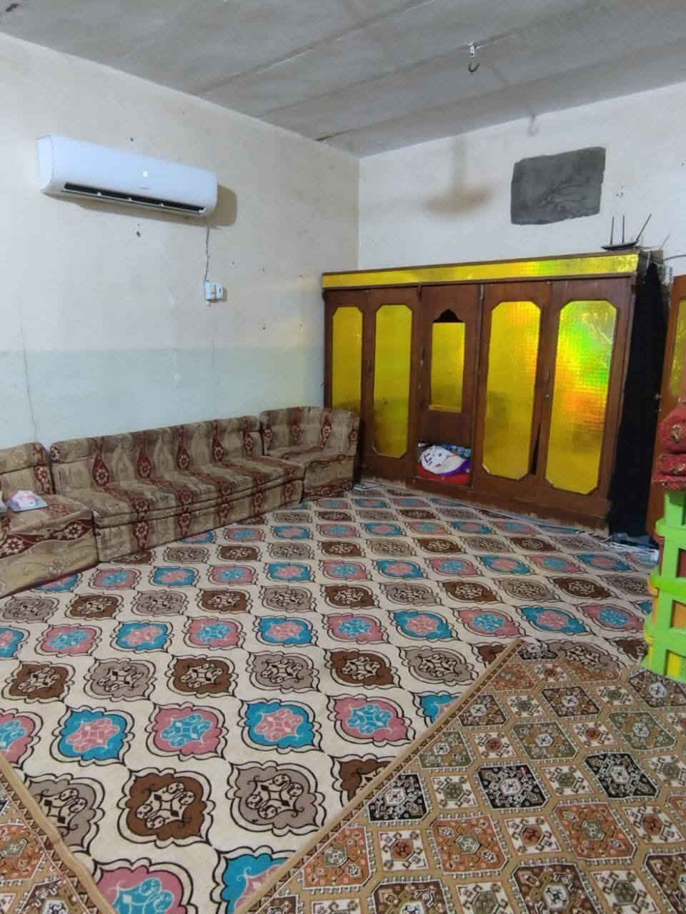 السلام عليكم بيت طابو طابقين للبيع
العنوان المهابشه بصف المشروع مقابيل المنتزه الجديد موقع حلو 
المساحه 470
البيت يحتوي على 
غرف عدد 3 
+ ستقابل جبيره 
+ صاله 
+مطبخ 
+صحيات خارجيه 
البيت معزول عن الحديقه الخلفيه مساحه الحديقه الوره 250 والها باب من الخارج وباب خلفي وشارع من الخلف تصير بيتين
للستفسار التصال على الرقم التالي 

‏‪0775 408 0240‬‏

موجود قطع زراعي وطابو 
وبيوت زراعي وطابو 
+ كرستا وعمل اسلمك مفتاح
+ ترميم
