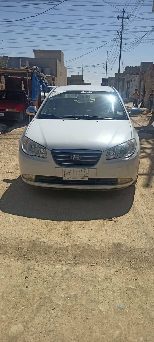 افانتي 2009 السياره مكفوله
بيها بارد براس الجاملغ شي قليل السياره كير عادي محرك 1600 السعر 90 وبيها مجال قليل ويرهم مراوس عل سني 
***********
