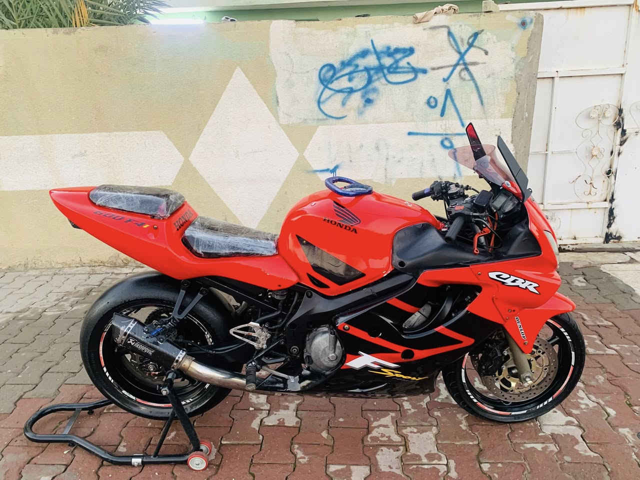 هوندا f4i 600 الدراجه مفتوح بيهة كور بدون اوراق  دراجه نظيفه وكامله العنوان كركوك السعر 17 وبيها مجال متواجد ع نت خابرني وتدلل بيع او مراوس حسب القناعه  واي تفاصيل راسلني


**إذا كنت صاحب هذا الإعلان وتريد حذفه لأي سبب، رجاءا أرسل رسالة إلى الدعم الفني**