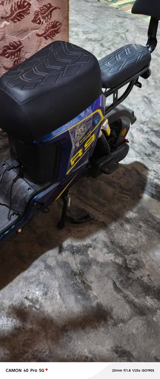 سلام عليكم دراجه للبيع صار سبوعين من اخذتهه ار 9. 5بطاريات 2025السعر 850وبيه مجال ***********بي واتساب
