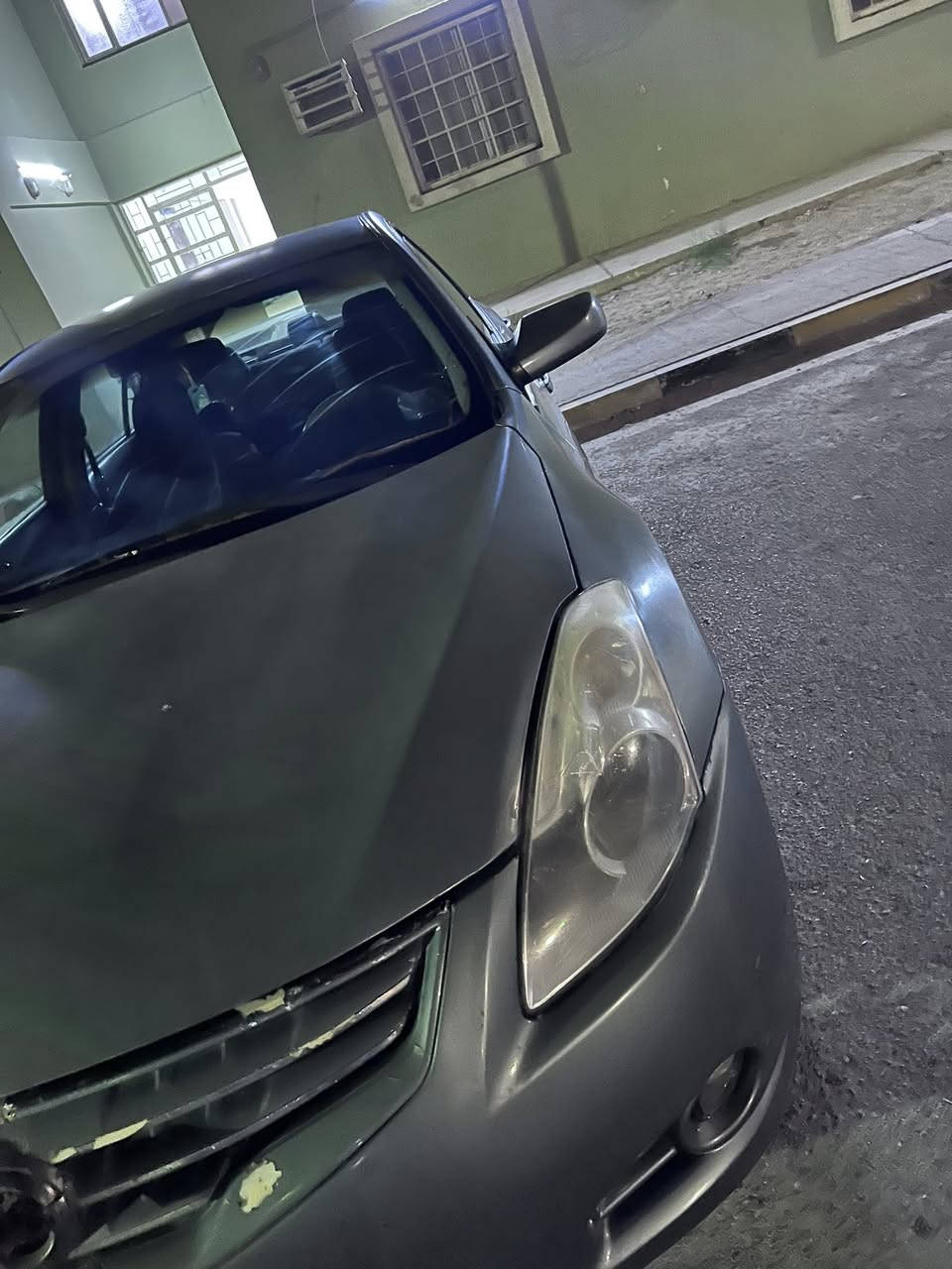 سلام عليكم عيوني عندي نيسان التيما 2011 جاهزة من كلشي كير مكينة تبريد حداية كلة جديد جاهز تخم تاير كهربائيات بلادية اريد مراوس بازيرا من موديل 2006 لحد موديل 2010 عارض سيارتي 70 قفل اذا فرق حدي فقط 5 ورقات بس كون سيارة تضيفة وهاذة رقمي ***********
