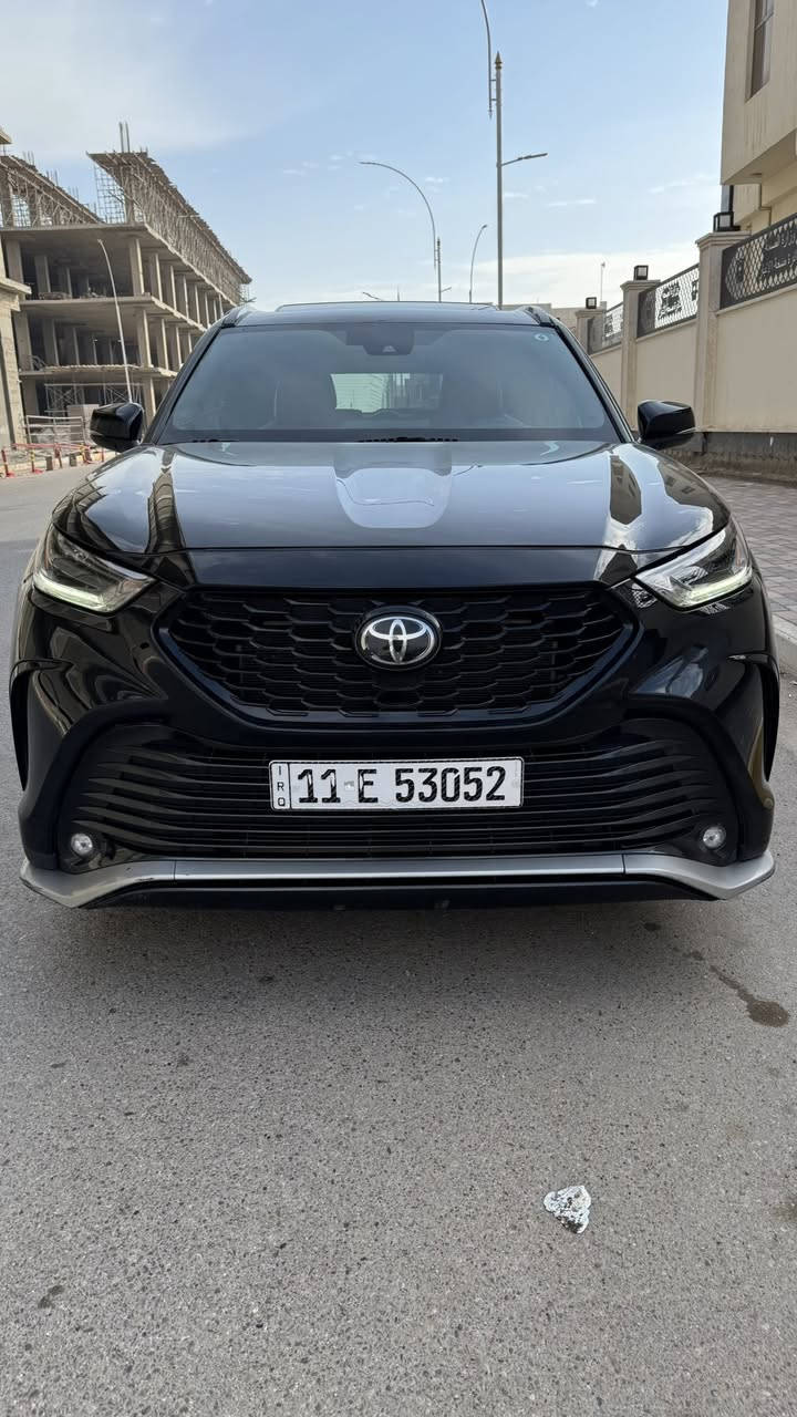 هايلاندر 2022 xse
محرك 6 سلندر (3500)
فور ويل (AWD)

داخل جلد بلاد لونين
فتحه + بصمه 
رادارات امامي وجانبي 
تشغيل عن بعد
جنطه كهرباء
ويل حجم 20 رياضي 
تدفئه بالستيرن وتدفئه مقاعد 
وباقي هواي مواصفات بيه 
السياره جديده وبدون اي نقوصات من كل شي كامله

السياره كلين تايتل بدون اي حادث حته الدعاميات كفاله 
صار بيه تعديل بارد قليل اثر طخه بالعراق بدون صبغ موضح بالصور. 
العنوان الرمادي 
ماشيه 35 الف
السعر 340$$ 
0776661115


**إذا كنت صاحب هذا الإعلان وتريد حذفه لأي سبب، رجاءا أرسل رسالة إلى الدعم الفني**