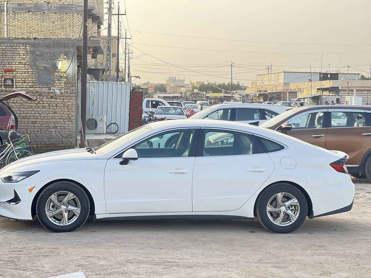 سلام عليكمً
سوناتا 2022 معوقين
كفاله عامه ماعدا جاملغ خلفي بارد فقط
موتصفاته معروفه بدون ما اذكرهن
كير 
محرك
تبريد 
كله كفاله زلغ واير ماكو 
نظيفه حيل 
مابيه اي نقص
طخم تاير باتري كله جديد 
الف دينار ما تصرف تاخذ سياره جاهزه

السعر 173 وبيه مجال ان شاء الله
للتواصل 
***********
ناصريه الاسكان الصناعي
