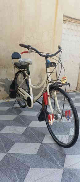 باسكل بناتي للبيع حجم 26 بريكات شغاله السعر 70 وبي مجال مكاني بغداد تقاطع النهروان  الانتصال على هاذا الرقم *********** أو مراسله على هاذا الحساب
