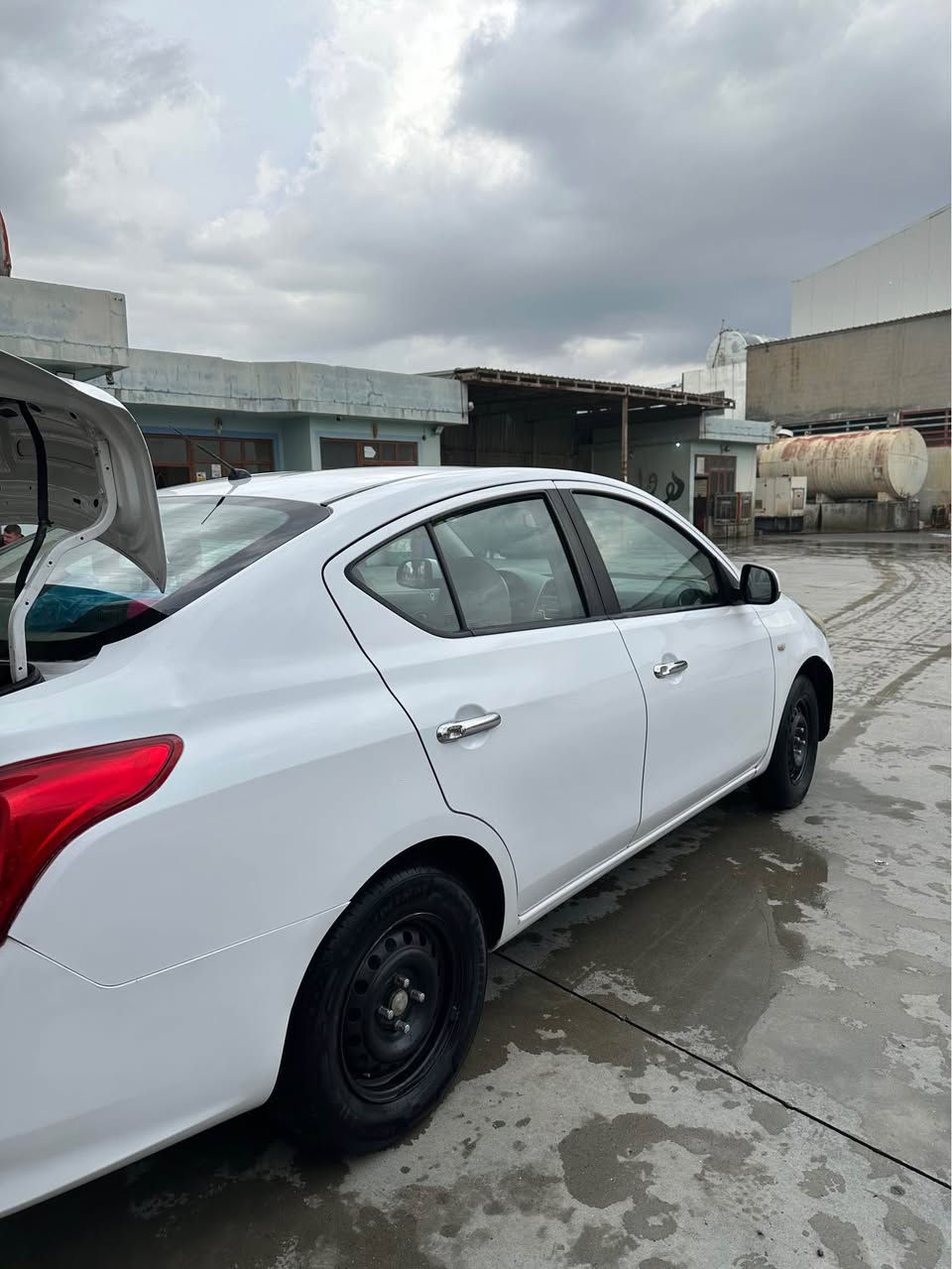 نیسان سەنی 2019 گێڕ عادی  سئ پارچە بۆیاخ دووجام کارەبایی هەزەی تازەیە چوارتایەی تازە سەیارەکە تندوتۆڵە بئ مەس رەفە تەبرید ساردووگەرم بەشەرت
***********
*********** رانية, السليمانية
