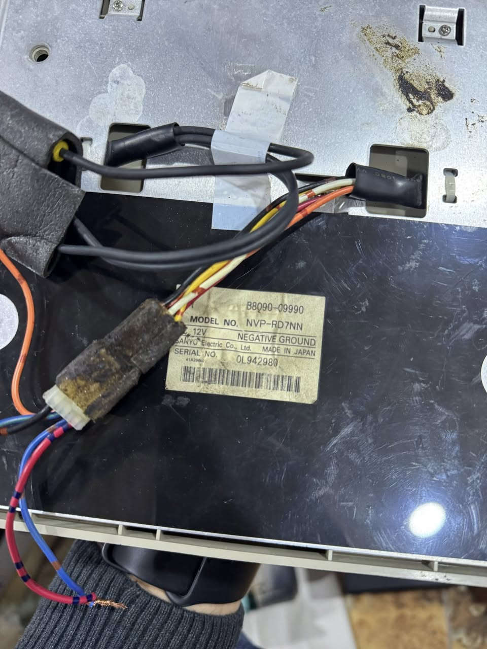 شاشه سقف ياباني اصلي نظافه 100‎%‎ مع ملحق DVD وترهم على شاشه السياره وليه منفذين صوره 
اناره داخليه واناره مع فتحت الباب وبيه اناره سكن على الدكم السعر 145 مع التوصيل


**إذا كنت صاحب هذا الإعلان وتريد حذفه لأي سبب، رجاءا أرسل رسالة إلى الدعم الفني**