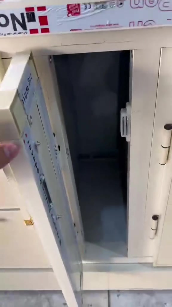 كلشي متوفر
شغل درجة اولى تسكام قوي مبطن 
عنوان المحل نجف شارع الهاتف واكو توصيل


**إذا كنت صاحب هذا الإعلان وتريد حذفه لأي سبب، رجاءا أرسل رسالة إلى الدعم الفني**