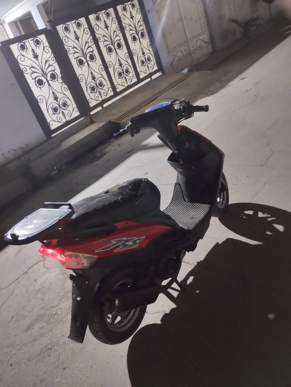 سلام عليكم ماكس عدله دراجه كامله ماناقص برغي وكله بلادي مامفتوح شرط ملاح فول اوراق بيه مختمه نعومه فول كيج شغال لايتات كامل للبيع سعره 750بيه مجال قليل شراي خاص 🖤


**إذا كنت صاحب هذا الإعلان وتريد حذفه لأي سبب، رجاءا أرسل رسالة إلى الدعم الفني**