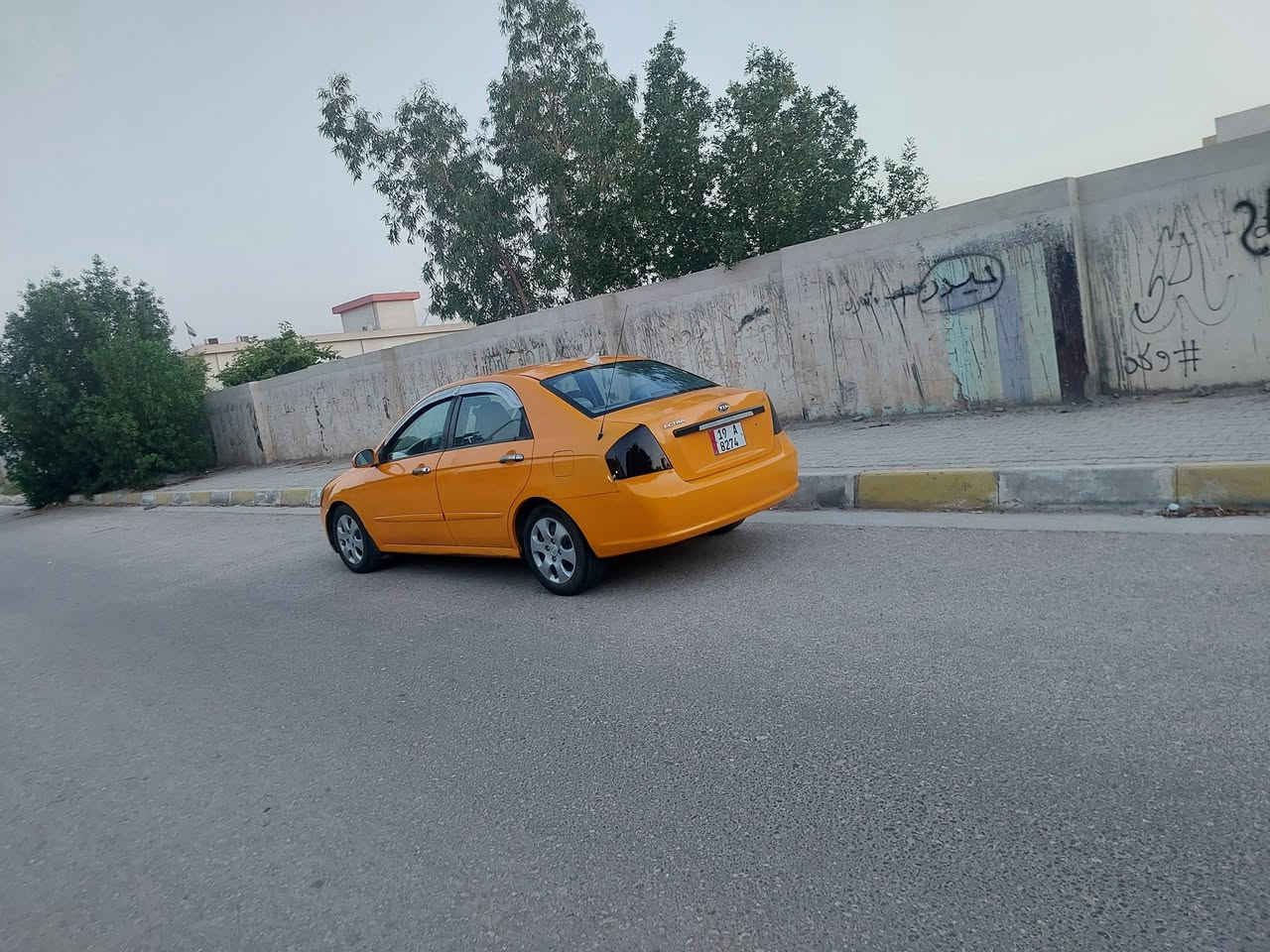 السلام عليكم سبكترا 2009 رقم كربلاء الدولي الجديد مصفرة هيئة وغرامات حادثه فقط بنيد والباقي ليبل واحد سيارة جديدة وجاهزة مال جتاي مكينة كير حدادية تبريد كهربايئتات كله كفالة شرط معروفة موصفات السبكترا مكينة 2000 دوش المرغوب مكاني كربلاء السعر 65 وبيه مجال للشراي الرقم *********** ميثم ابو امير
