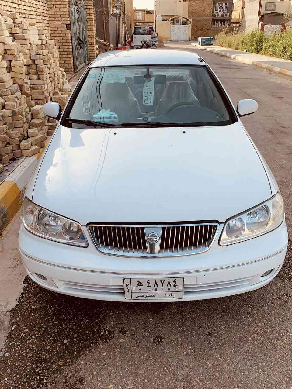 السلام عليكم نيسان سني ياباني 2009  غاز وبانزين رقم بغداد بأسمي بيه صبغ بخشم جاملغ بدايته  فقط  مكان واسط الكوت  
***********
