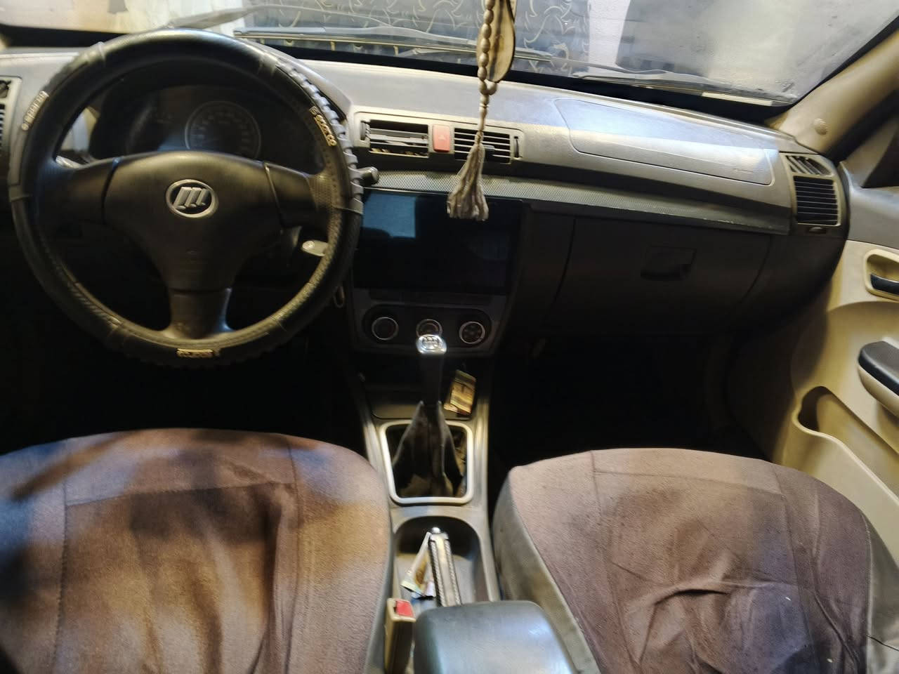 سلام عليكم
لفيان 520 محرك وكير شرط سياره خير من الله هيئه وغرامات صفر شرط تحويل السعر 37 
***********
***********
