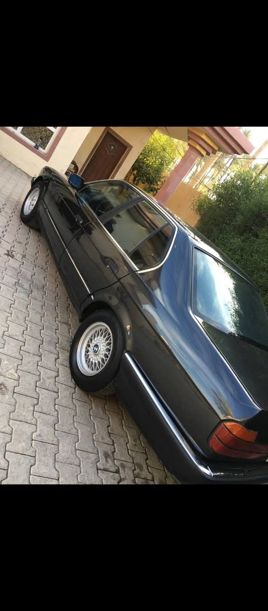 سلام عليكم اخوان . بي ام دبليو حجم 735 رقم بغداد بسمي مشروع وطني موديل 91 اخوان السياره نظيفه جدا وعلا بلاده مكينه كير مكفولات تبريد ثلاجه امامي خلفي صدر نظيف جدا امامي خلفي غرفته علا لبلاد ايضا نظيفه كلش كهربأياته كوله شغاله وعلا لبلاد السياره كفاله عامه من اي ضرر سلايت روف طكتين جام كهربأي كشنات جلد غرفه صاج دبل جكمجه دبل مروحه دبل هورن دبل كمبيوتر  السياره كامله مابيه اي نقص وبالعافيه ع لياخوذه بيع فقط لسعر 58 لشراي يتصل *********** ولمو شراي يرفع لمنشور بكلام طيب مثله كربلاء, العراق
