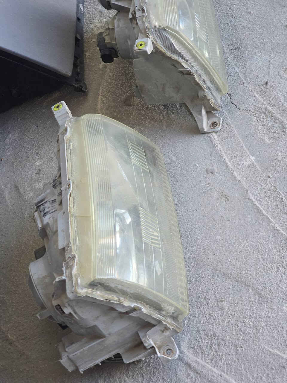 لايتات راس ثور ابو عيون 
كاملات مقفلات 
كلوبات ناصي زنون بلادي 
كلوبات عالي 
قباقه  كامل مقفل 
مكاني الناصرية قضاء الشطره 
يوجد توصيل جميع محافظات العراق 
***********
