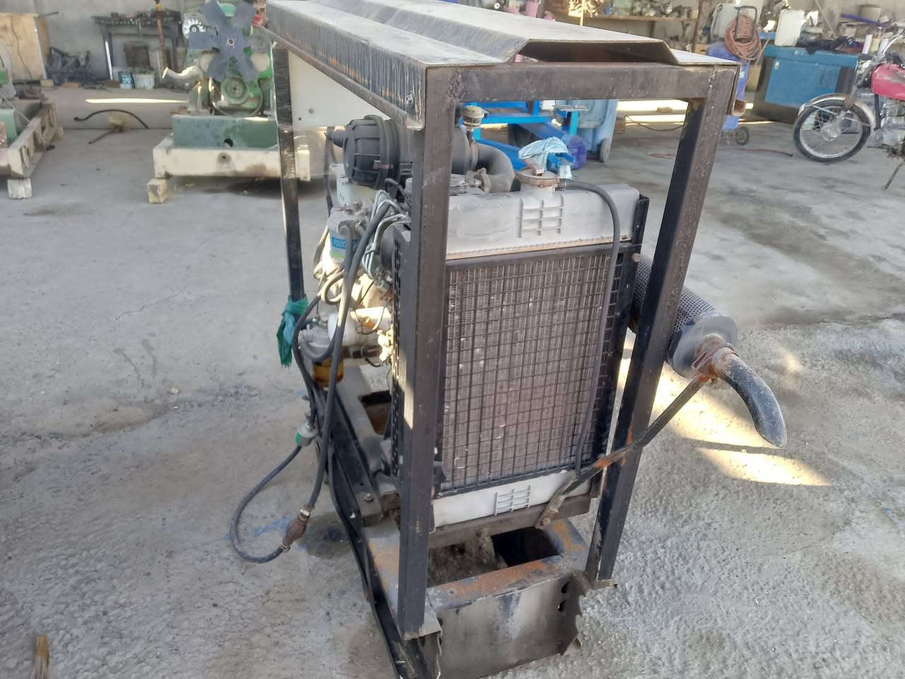 السلام عليكم اليوم الصدمه واجبه مولدات 10 كي بي ثلاثه سلندر نظام حمايه برودكشن الحجز والاستفسار على رقم الهاتف 
***********
