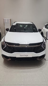 ‏Kia Sportage 2025 🚗 | Black Edition ماشيه ١٤ الف )مرقم بغداد – داخلية...