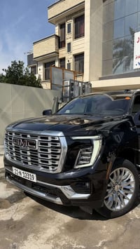 2025    GMC DENALI ضمان شركة المنصور ماشية   14,000 السيارة جديدة بمعن...