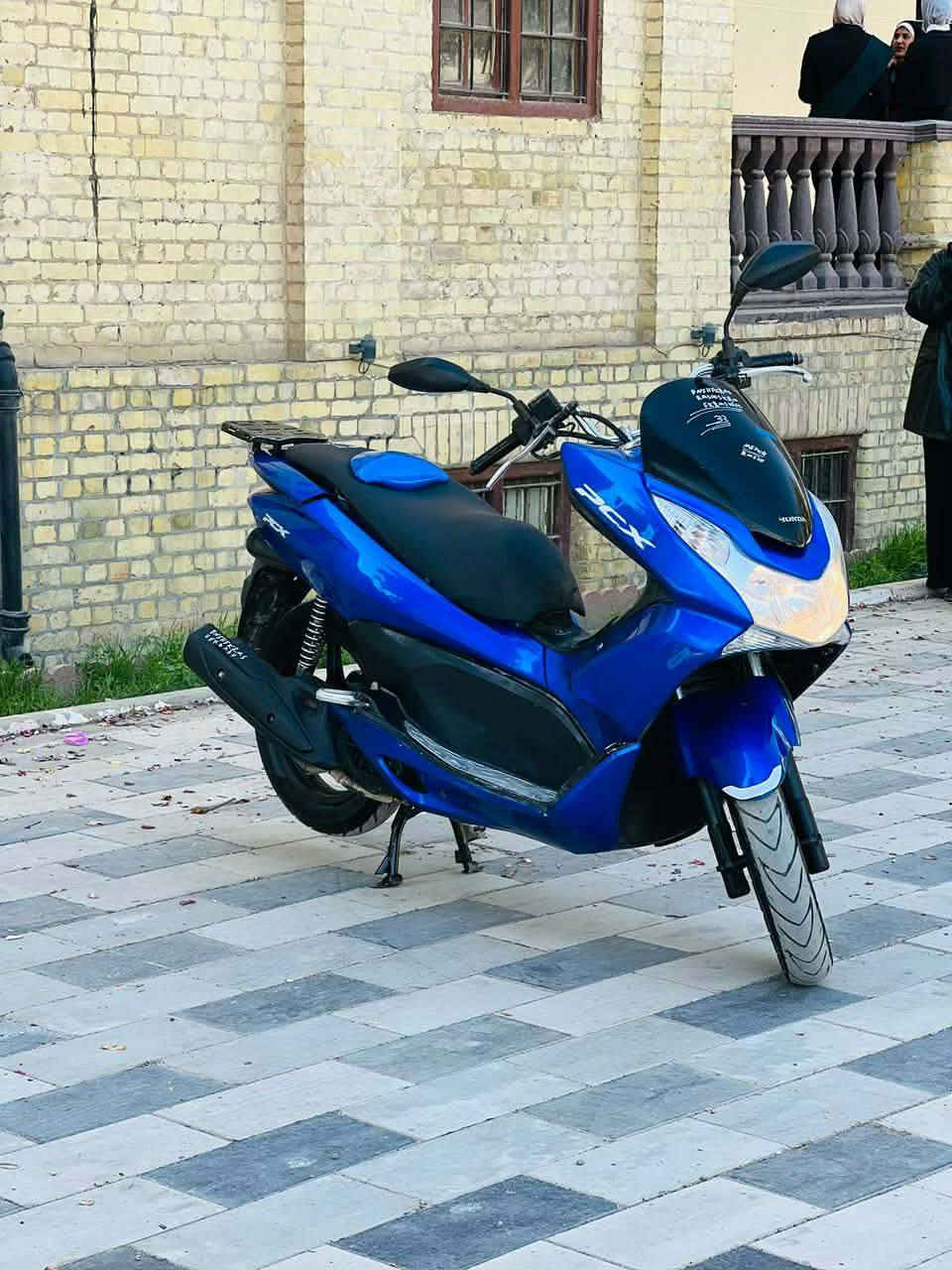 السلام عليكم للبيع دراجه pcxجيل الاول مديل 16 دراجة مال رمبه ماخذها رمبه الدراجه وأعلى ايدي ياباني الاصلي دراجه جديده مال جناي وعلئ ايدي لون مميز 
ياباني الاصلي دراجه كامله أستان كهربائي حساس ازدحام حرف دراجه جديده الدراجه مكينه لوك شلعه معدل خير من اللّٰه دراجه تكول جديده بمعنئ الكلمه واحلا من الصور مال جناي المكان بغداد الكرخ دراجة مكفوله اي نقص مابيه السعر مليون و٣٥٠الف الأتصال على الرقم ***********

ا بغداد, العراق
