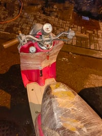 دراجه عبد الحليم لون وردي  كلشي مبيا بس تنضيف كابريته للبيع ومراوس حسب...