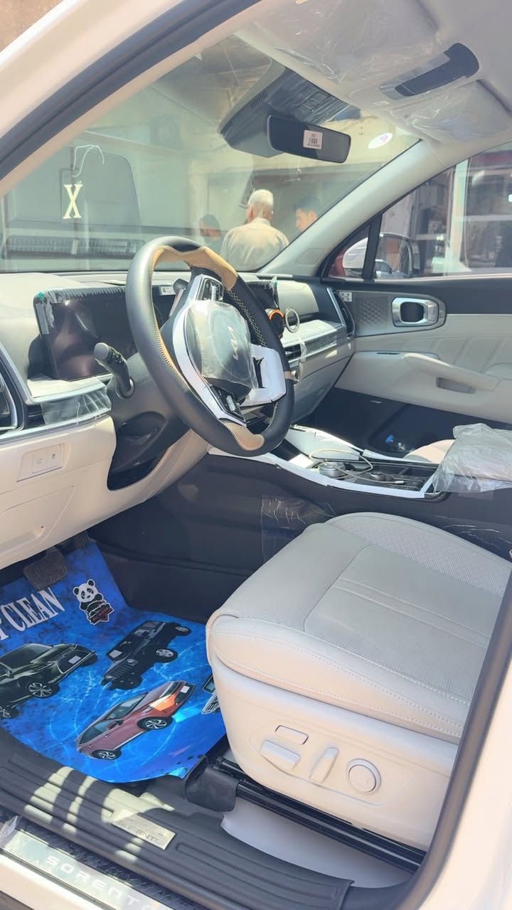 🚙 كيا سورينتو 2025 – فول مواصفات VIP 🔥 قماره حديد

🔥 أهم المميزات:
✨ تشغيل + فتح + تحكم كامل بالبصمة (Smart Key)
✨ داتا شو (Head-Up Display)
✨ 4 كاميرات (360 درجة)
✨ مقاعد جلد (تدفئة + تبريد)
✨ مقاعد كهربائية (4 حركات)
✨ دواسات
✨ نظام صوت BOSE 🔊
✨ سستم إيرباگ (وسائد هوائية) كامل
✨ مقاعد ذاكرة

▪️ الموديل: 2025
▪️ المحرك: 3.5 لتر – 6 سلندر
▪️ الأرقام: أربيل
▪️ الضمان: 5 سنوات أو 100,000 كم
▪️
▪️ تبديلات دهن عدد 2 

💎 المواصفات:
✨ تشغيل بالبصمة + تشغيل عن بعد +  تقديم وترجيع نظام ترحيب
✨ داتا شو (Head-Up Display)
✨ عداد ديجيتال متغير
✨ 4 كاميرات (360 درجة)
✨ مقاعد جلد (تدفئة + تبريد)
✨ مقاعد كهربائية + ذاكرة مقاعد
✨ نظام صوتي BOSE 🔊
✨ 7 مقاعد مع تبريد 3 مناطق ❄️
✨ صندوق خلفي كهربائي
✨ شاشة كبيرة + GPS
✨ شحن لاسلكي 📱
✨ سايد بريك إلكتروني + أوتو هولد
✨ إنارة LED أمامي وخلفي
✨ حساسات أمامية وخلفية (عدد 12 
سياره بسمي مضلله بيه باج تضليل 
كلشي واضح بصور 
مكان السياره بغداد جميله 
السعر 53 مليون 

📞 للتواصل والاستفسار:
📌***********
