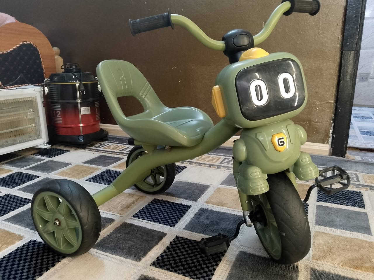 السلام عليكم تاب اطفال نوع جي وبايسكل أطفال حديد رقمي ***********  عنوان المحمودية
