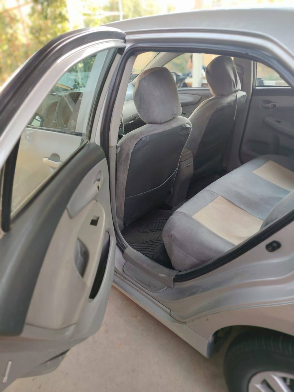 السلام عليكم كورلا للبيع ٢٠٠٩ أمريكي سونار موجود اي حادث قوي مابيهة والتكمة فقط بخ السعر ٨٨ بغداد اليوسفية تفاصيل أكثر اتصل على الرقم ***********
