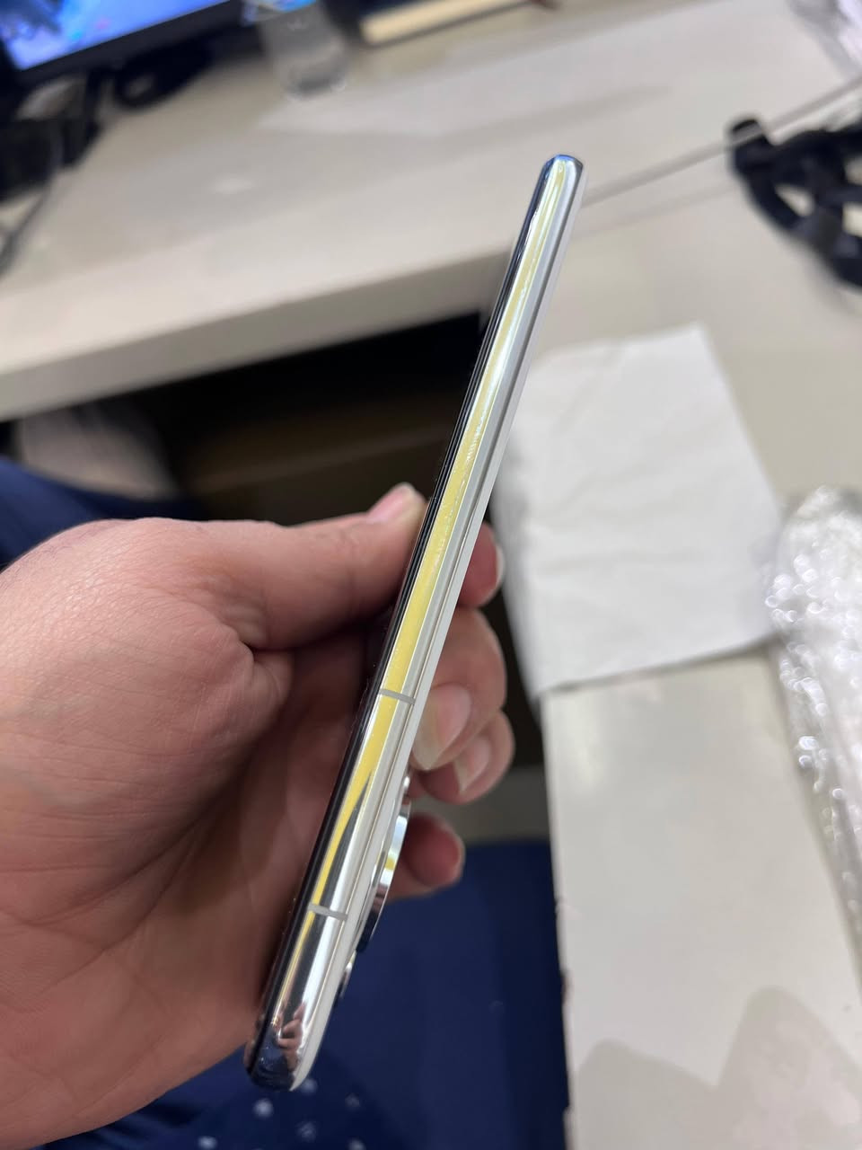 سلام عليكم.
هواوي فلاك شب   بيوره 70 برو.      نسخه عالميه 

ذاكرة  512. عشوائية 12.    

شحن 100 w         بطاريه. 100

كامره  غنيه عن التعريف.  100 x

الجهاز مكفول. كفاله عامه من اي شي

ملحقات  الجهاز. فقط شاحنه اصليه 💥💥

ملاحضه     ماعدي توصيل. ولا أكدر احجز جهاز 

العنوان   بغداد. الأمين.     والتواجد  بل عرصات

الاستفسار عل خاص    او. اتصال. *********** فقط

بي وتساب  💥💥💥

شباب لي ما يفده جهاز رجائن ليعلق
