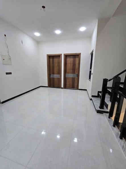 تجربه معماريه تلامس السحاب💫
 نقدم اليكم تصميم فخم يجسد معنئ الطبيعه والخيال حيث يلتقي ضوء الطبيعه بالأضاءه  الفنيه
معنا حيث تتحول الرؤية الى تجربه ناجحه 
اختر منزل احلامك من خلال هذا العرض الجديد 
 افضل العروض تجدونه هنا في هذا الموقع
للبيع تسليم مفتاح دار سكنيه متكامله قريبه في مركز البصره تجربه استثنائيه بمواصفات عصريه تصميم معماري 
  🏠دار   ملفته للأنظار 
#تتكون من 
كراج استقبال وصاله مطل ع الطبيعه مزود بحديقه زاهيه وجميله  6غرف منام 
حمام نظام سويت  
👈موعد الاستلام شهر واحد وتسلم للمشتري      ❄️مساحه قدرها 200م    
👈👈السعر 185وبي مجال للشراي 
✨✨#الموقع مرقوب وخدمي جدا❄️
في ابو الخصيب منطقه ابو الجوزي
✨✨#البعد قريب ع  مدرسه السيده هاجر في منطقه الجبل  في ابو الجوزي 
✨✨#جنس العقار زراعي طابو عراقي ✔️
✨✨#نوع البناء بلوك 📦  درجه اولى 
   الارضيه رفت 🔛

♦️ #للحجز والاستفسار يرجى الاتصال بنا ع الأرقام التالية 
⬅️. ***********📱
💁#ملاحظه: مصداقية التسليم للمنزل في الوقت المحدد حسب الاتفاق مع المشتري 
💠شرط خلال شهر وتستلمه
مفتاح كامل 
فقط تابعوني ع هذه الصفحه وسوف نعرض لكم كل ماهو جديد وجميل
