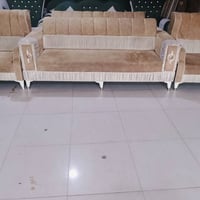 ٨ مقاعد • نظافة ١٠٠٪ • بلوك اسود