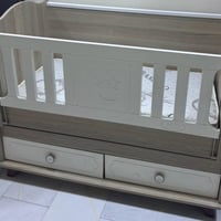 سرير اطفال • هزاز • درجين تخزين