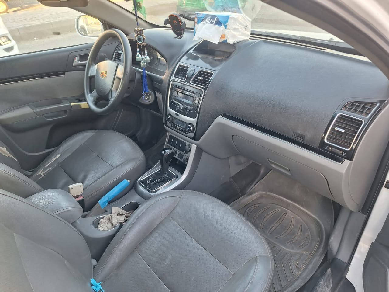 سلام عليكم سياره جيلي امكراند مديل ١٣ سياره مكفوله كفاله عامه واي أستفسار هاذا رقميى *********** العنوان ميسان ام غربه
