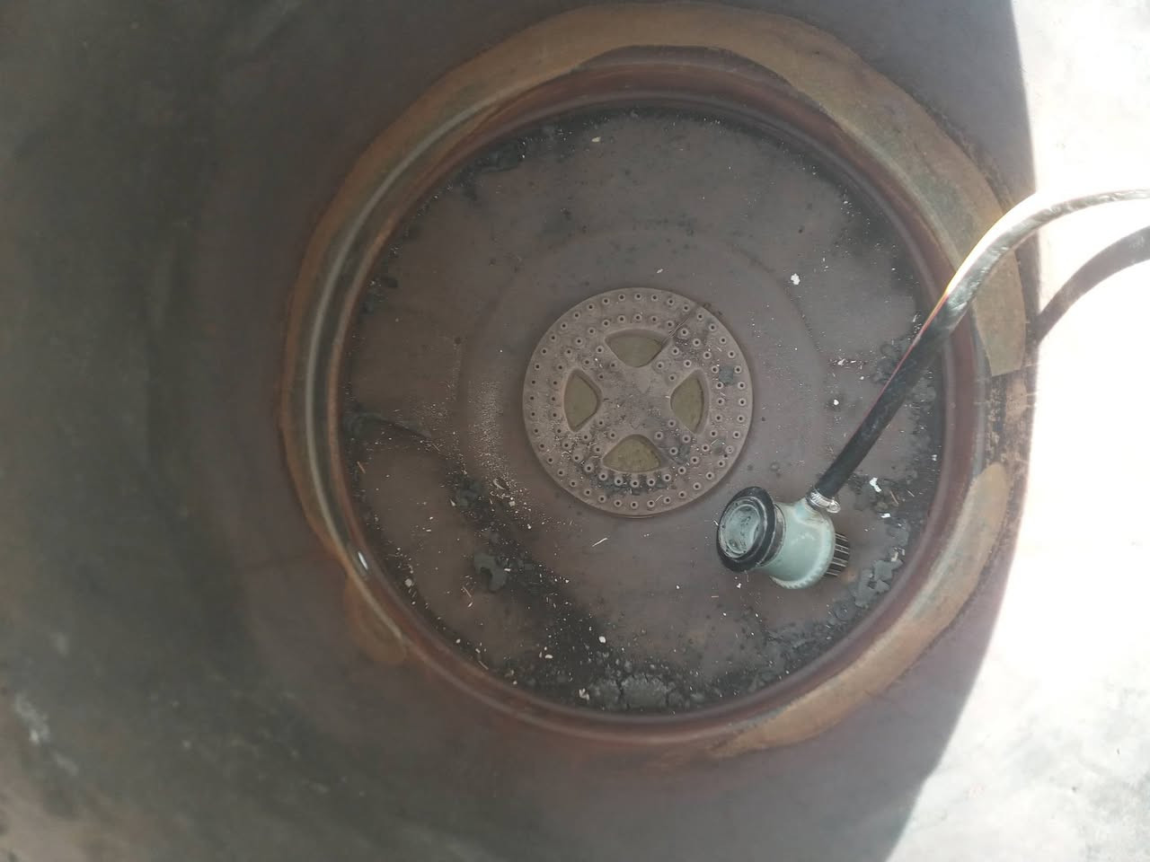 تنور غاز للبيع حجم كبير مع الصوندة والمنظم السعر ٢٥ ألف العنوان الخطيب قرب مركز الشرطة للاتصال واتساب ***********
