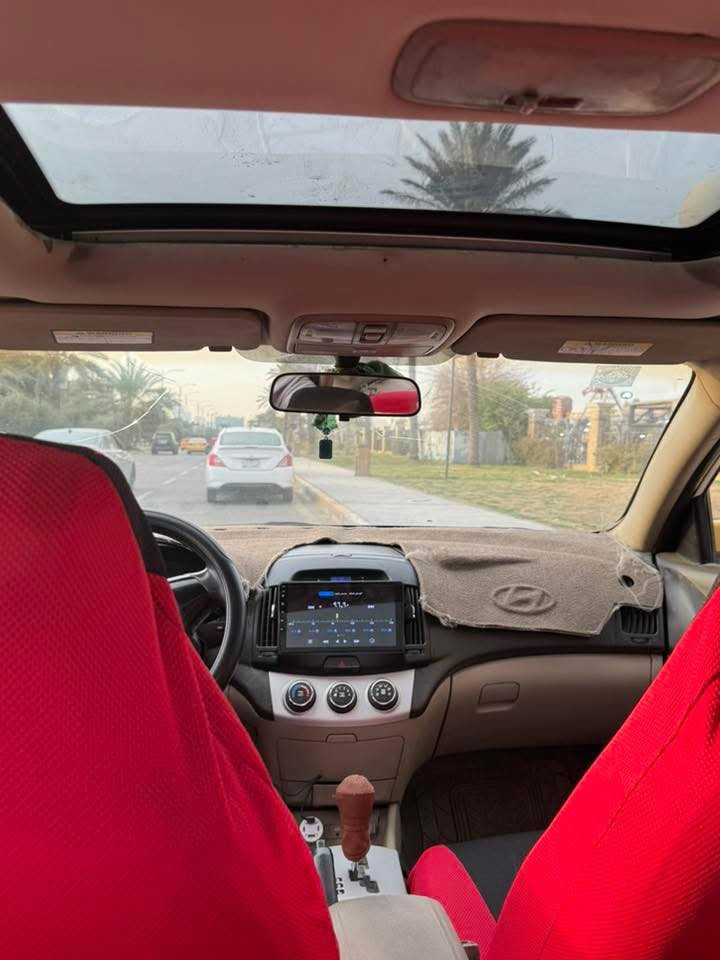 سلام عليكم
النترا موديل ٢٠٠٩ محرك ٢٠٠٠ خليجي 

فتحه سقف 

تخم تاير جديد 

مصبوغه مره وحده وعوزه صبغ وملاحظاته 

حادث بابتين جه سايق بدون دواخل جاملغ خلفي بيه معجون  

كهربائيات بلاد 

لايت زنون 

محرك بيه رواجز تشتغل طبيعي مابيه مشكله فقط صوت 

كير كفاله  

تبريد عوزه كمبريسر فقط 

صدر امامي جيد 

صدر خلفي نص عمر 

سياره مكفوله من شاصي ولغودة ولحادث القوي

عوزه ترتيبات مثل صبغ وشغلات بسيطه 

كلشي مذكور رايده ٨٣بغداد كماليه بسمي 

***********
