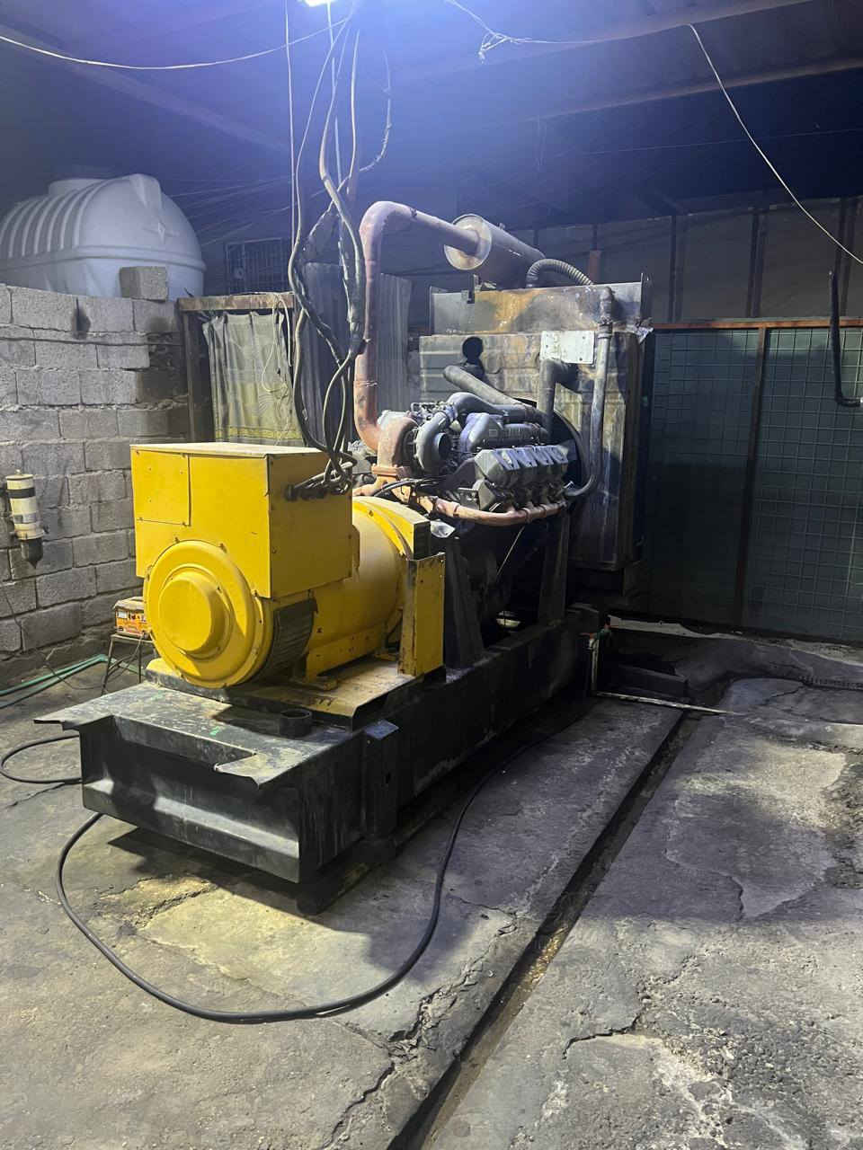 موقع للبيع بغداد بوب شام الحمل 750الكاع يجار حصه الكاز 300كيفي المكاين سكانيا ثنين تصال ***********
