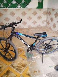 شباب هذا البايسكل للبيع رايده 100 وبي مجال 07827811417